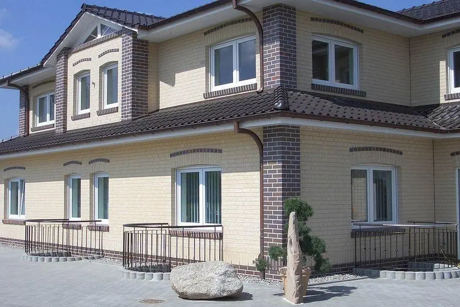 Brick - картинка 1